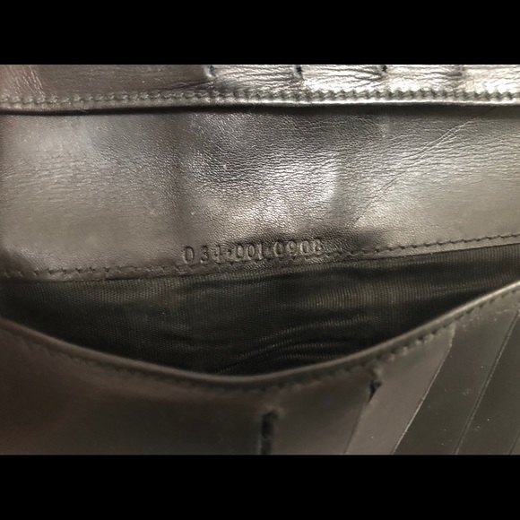 Vintage Gucci wallet - Picture 3 of 7